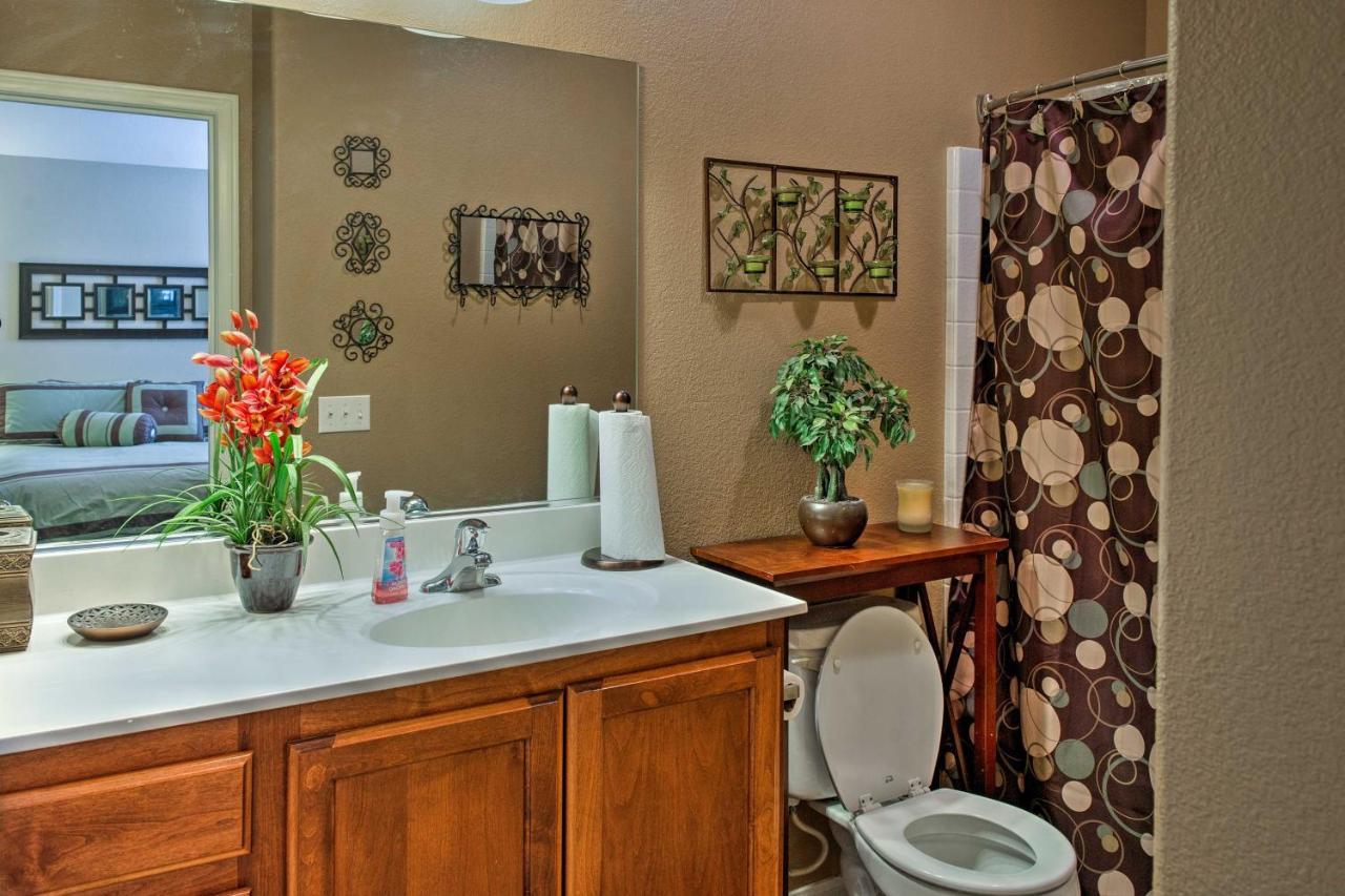 Holiday home Gated Community With Patio, 9 Mi To Vegas Strip